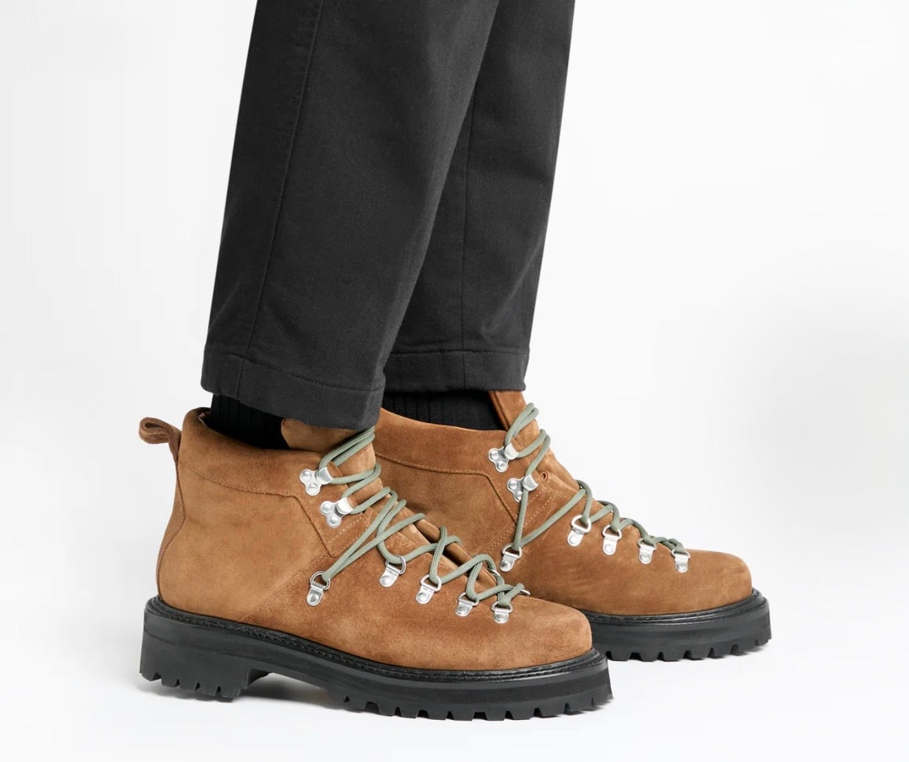 G.H. BASS - MASON ALPINE BOOTS